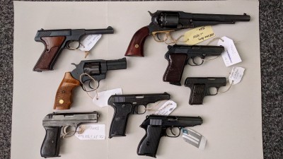 Pistole - revolvery